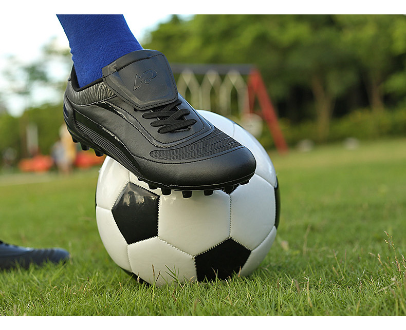 Chaussures de football - ventilé, rembourrage en caoutchouc, Système de Torsion, la technologie de ligne Fly, Fonction de pliage facile - Ref 2441557 Image 85