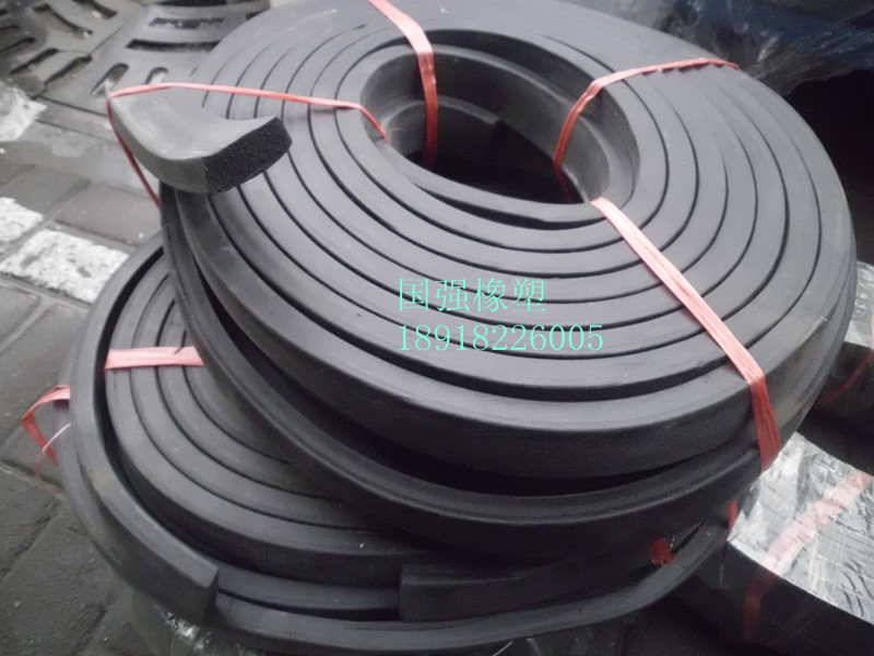 RMBthree B-C sealing strip EPDN sponge rubber strip specifications 10mm * 8mm case cabinet sealing strip One meter price