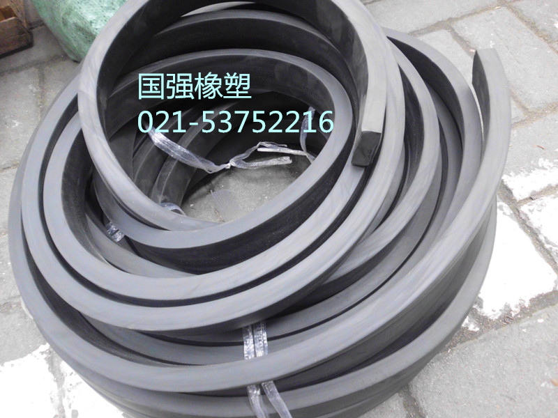 Rubber square wear-resistant Ding Qing rubber solid square flat oil-resistant sealed marine watertight door 25mm * 30mm