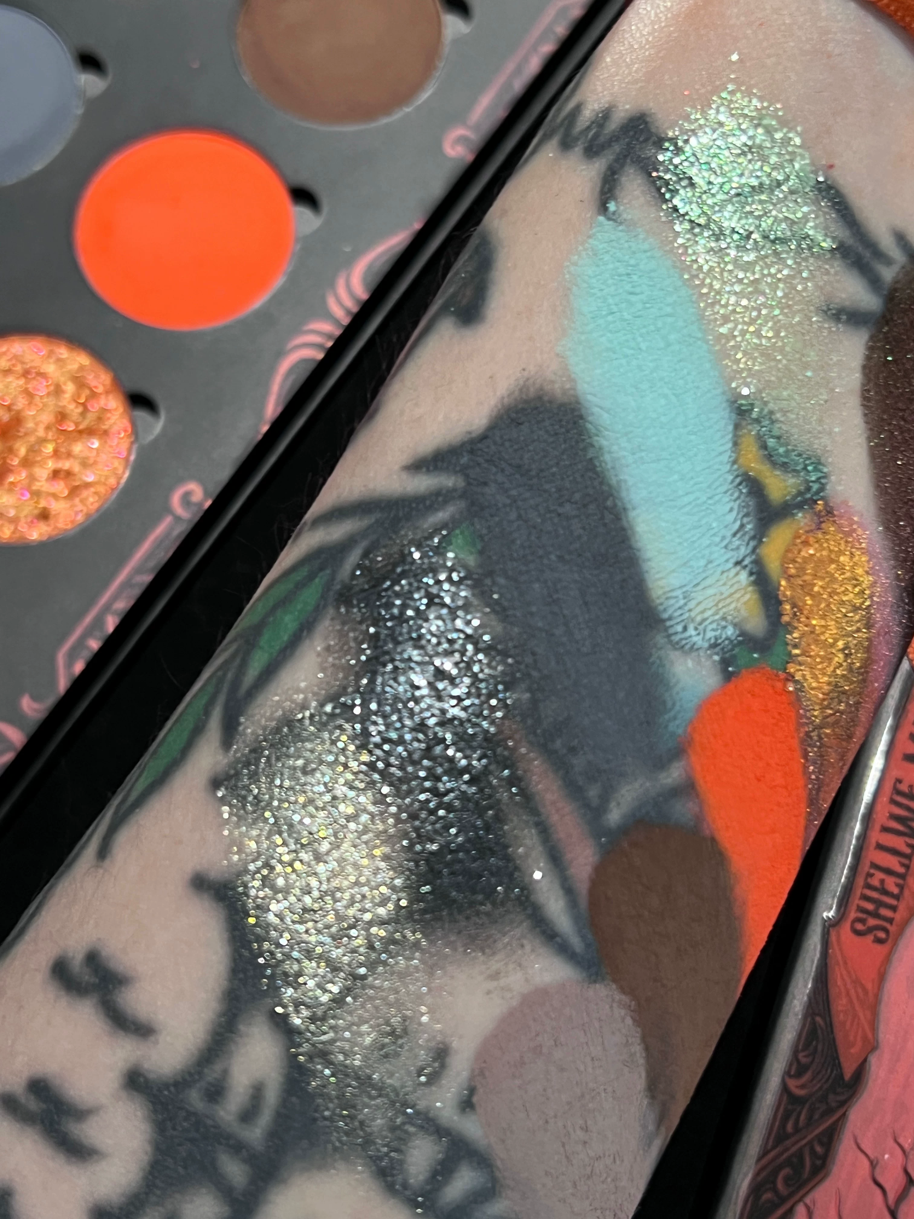 Палетка теней Shellwe Makeup x Ghoul Joint Nocturnal Flame, многоцветный набор с блеском для губ