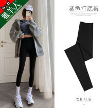 Shark skin leggings womens winter models wear tight yoga belly lift buttocks Barbie autumn and winter padded velvet pants