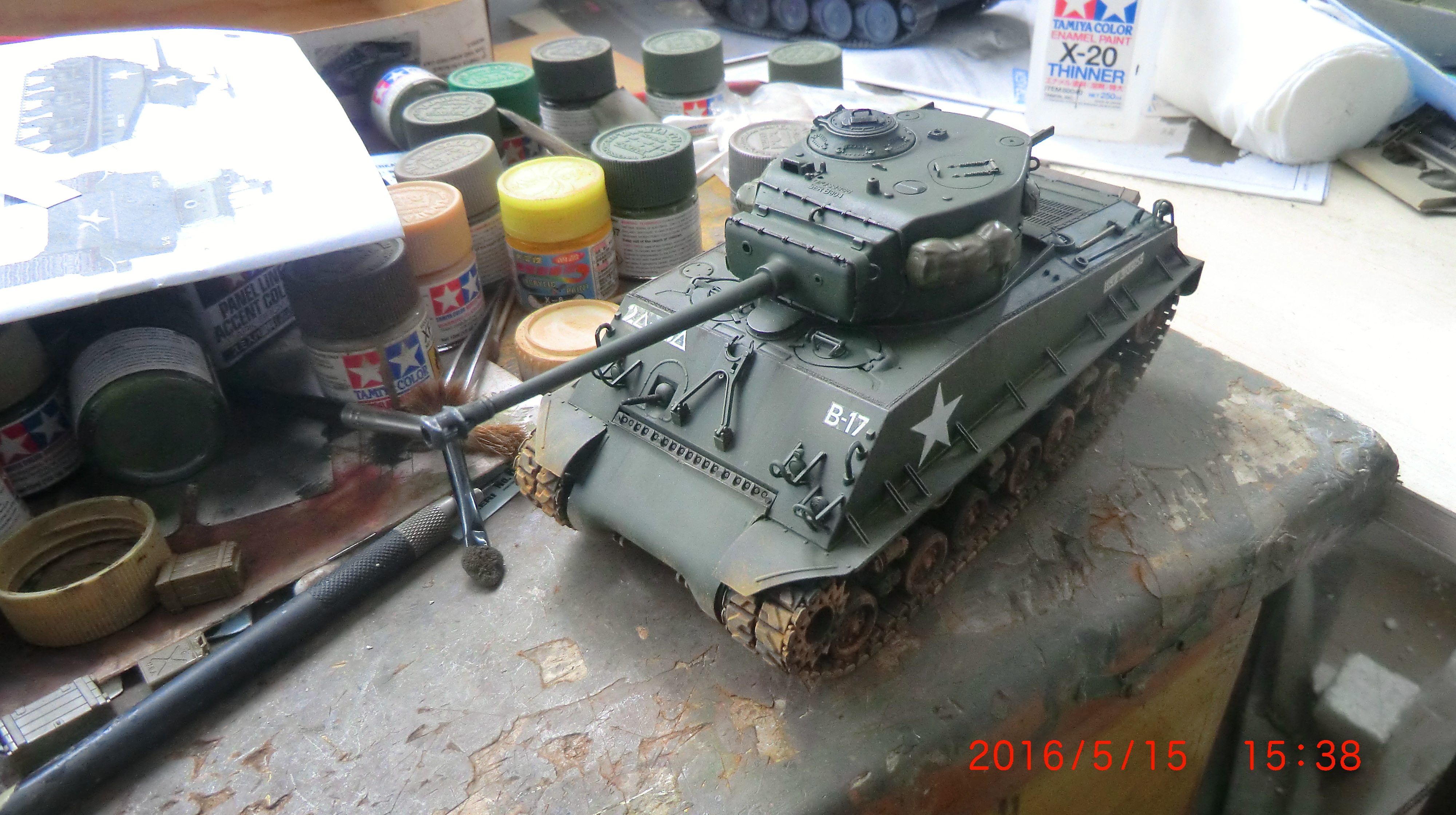 Field Palace 35346 M4A3E8 Tank Model Generation (package plate pieces) 35 proportions