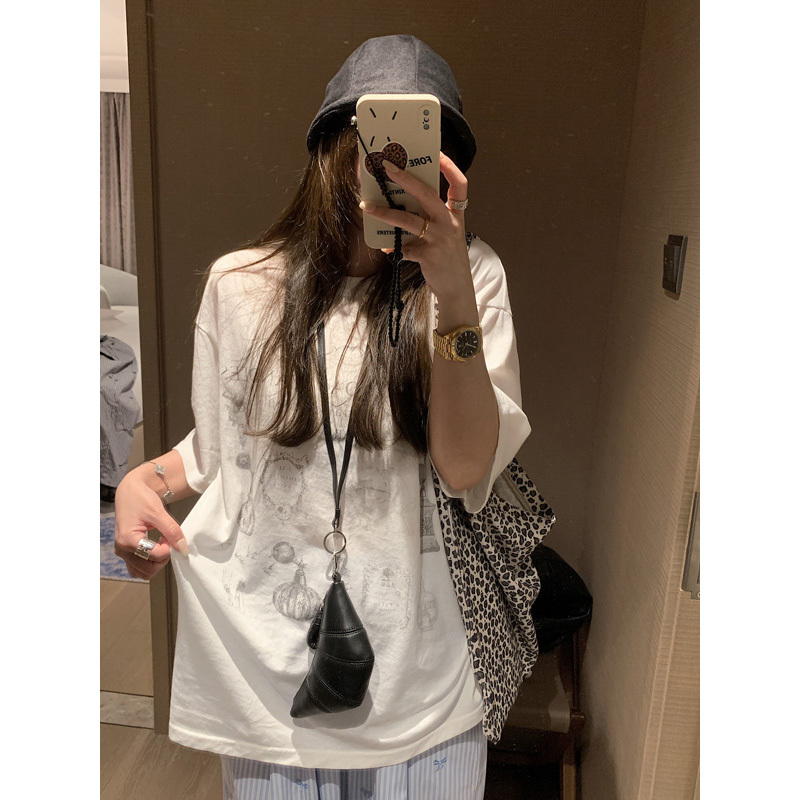 Fancccy Retro Printed Distressed T-Shirt for Women 2026 Summer New Loose and Lazy Mid-Length Short-Sleeved Top Fancccy Retro Printed Distressed T-Shirt for Women 2026 Summer New Loose and Lazy Mid-Length Short-Sleeved Top