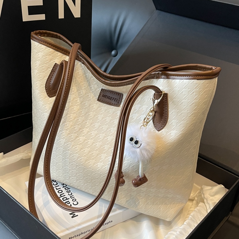 Large-Capacity Bag for Women 2025 New Casual Work Shoulder Bag with a High-End Feel for College Students Attending Classes and Commuting Tote Bag