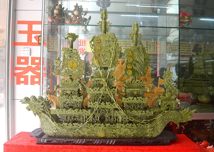 Large jade 1 5 m 2 m Long boat furniture lobby lobby furniture company gift opening gift