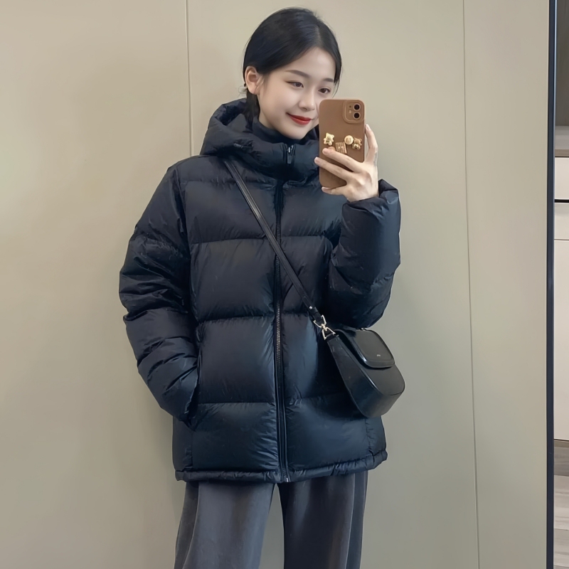 Off-Season Clearance Women's down Jacket Winter 2025 New Model Hooded Thickened White Duck down Outdoor Couple's Black Puffer Jacket