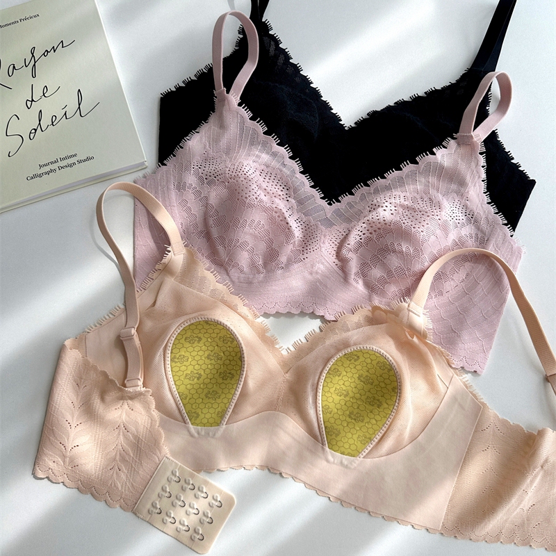 Purely Sensual and Sexy ~ Ultra-Thin Rabbit Ear Anti-Bump Seamless One-Piece Bra That Gathers Side Breasts, Makes You Look Smaller and Slimmer Purely Sensual and Sexy ~ Ultra-Thin Rabbit Ear Anti-Bump Seamless One-Piece Bra That Gathers Side Breasts, Makes You Look Smaller and Slimmer