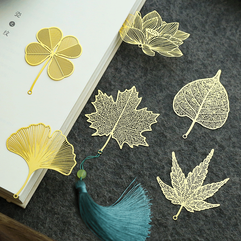 Exquisite openwork creative brass metal leaf vein bookmark Cultural and creative small gift Classical Chinese style lotus small fresh students with simple exquisite cute Ancient style Graduation New Year gift custom lettering