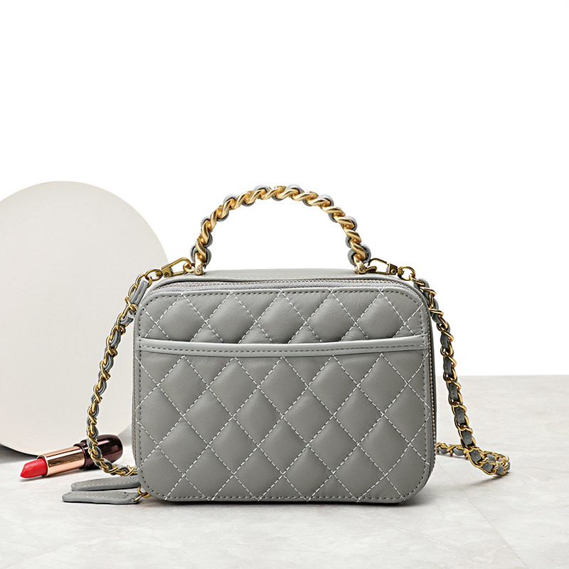 2021 New Little Verme Box with all heads of cow leather makeup bag with hand - shoulder slip bag