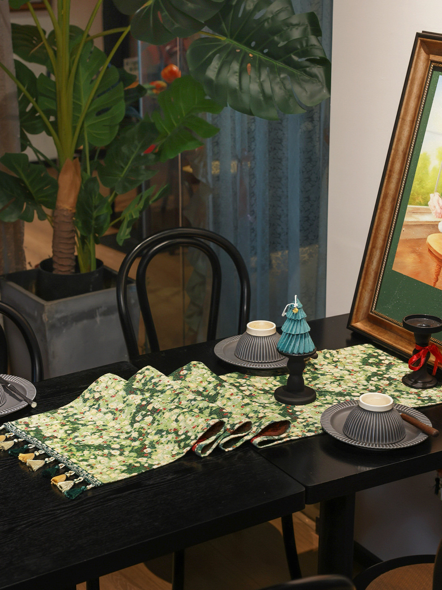 Green Floral French Country Table Runner