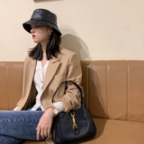 Красная сумка подмышку, сумка через плечо, сумка на одно плечо, изысканный стиль, коллекция 2023