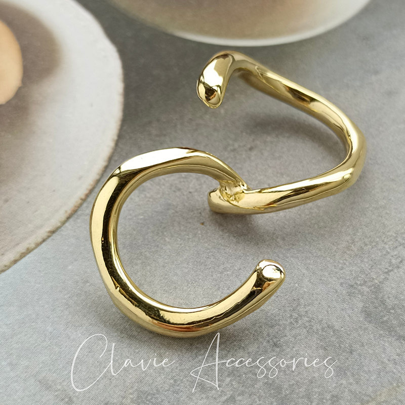Unique Niche Design Rings for Stacking, Two-Finger Interlocking Set, Gold and Silver, Minimalist Japanese Style