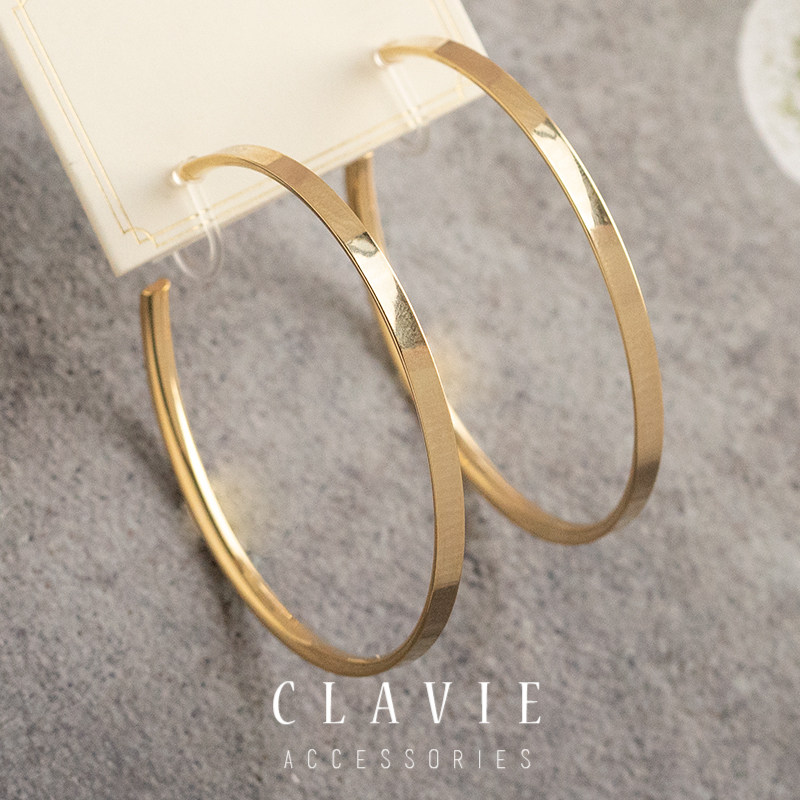 c-shaped ear clips large ring hoop earrings wide version flat ear needles suitable for round faces to be thin, European and American exaggerated ins autumn and winter