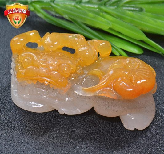 Yunnan New Natural Jade Huang Longjade Yuhuang Yuhuang Yuhuang Yuhuang Yuhuang Hanging Sands Penny Penny Pie Pie Card