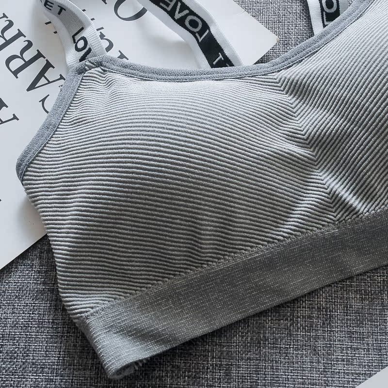 Màu đen đẹp trở lại dây đeo thư với pad ngực bọc ngực ống hàng đầu chạm đáy vest ngắn mà không có vành đồ lót bra do lot nu