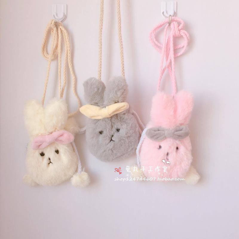 Плюшевый маленький милый кролик с бантиком, сумка через плечо, кошелек, на шнурках OTHER / Other 