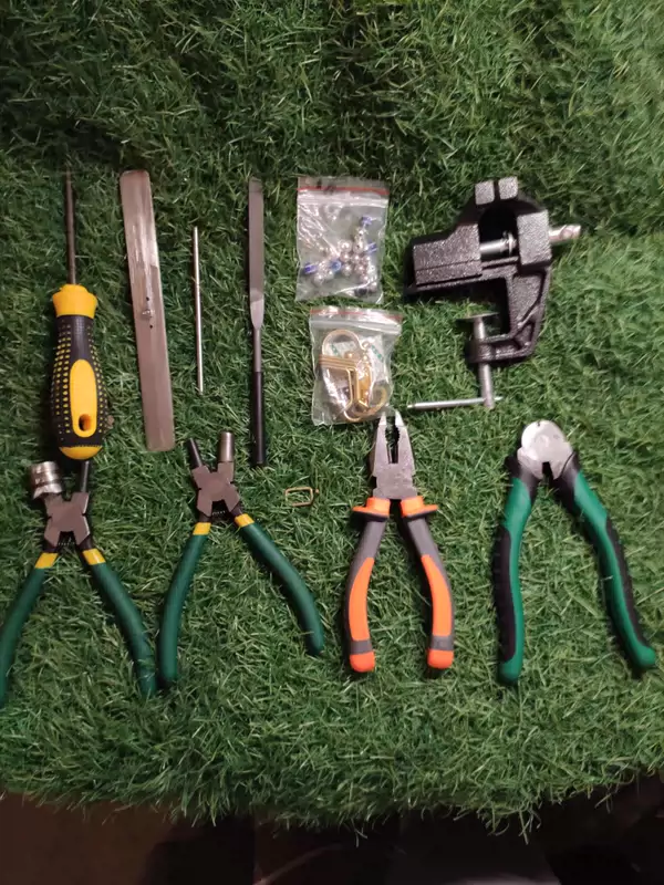 bấm chỉ Dụng cụ móc khóa chim trọn bộ đĩa vít đầu chim đuôi chim kìm uốn ống kìm uốn ống kìm hình chữ z kìm vise kéo cắt vải loại nào tốt