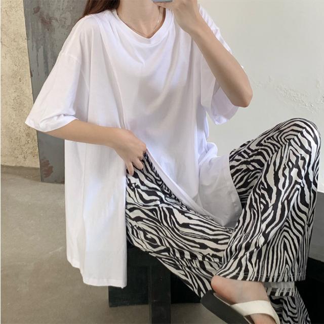 White Coatsummer Thin fashion suit female leisure time Two piece set Short sleeve T-shirt Lazy wind Zebra pattern Broad legs High waist trousers