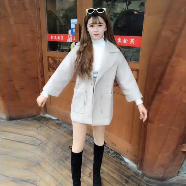 Quần áo phụ nữ tinh thần quần áo nhanh tay màu đỏ với áo khoác len ngắn nhỏ áo gió nhỏ len dày bộ đồ mặc nhà mùa hè