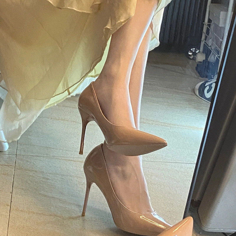 Treasure hyper-connected giant look ~ nude color explicit white This shoe is so beautiful ~ falling in love with heels thin heel