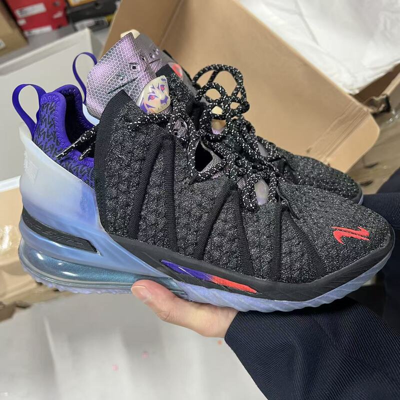 Nike Zoom Lebron 18 James Actual Game Shoes Have a Damaged Tongue Air Cushion