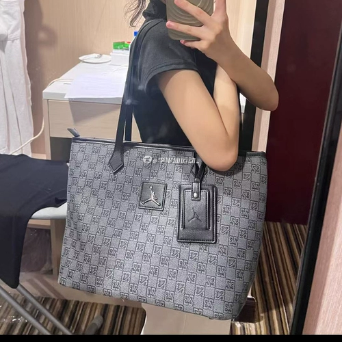 Джордан Большой потенциал полиэфирного волокна Пресбиопия Мужчины и женщины, переезжающие на сумку для плеча, сумка HF1890-070