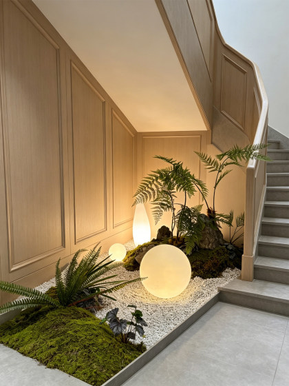 Artificial Green Plants and Trees for Indoor Decoration, Giant Floor-Standing Ornaments for Entryways and Staircases, Decorative Landscaping and Visual Displays