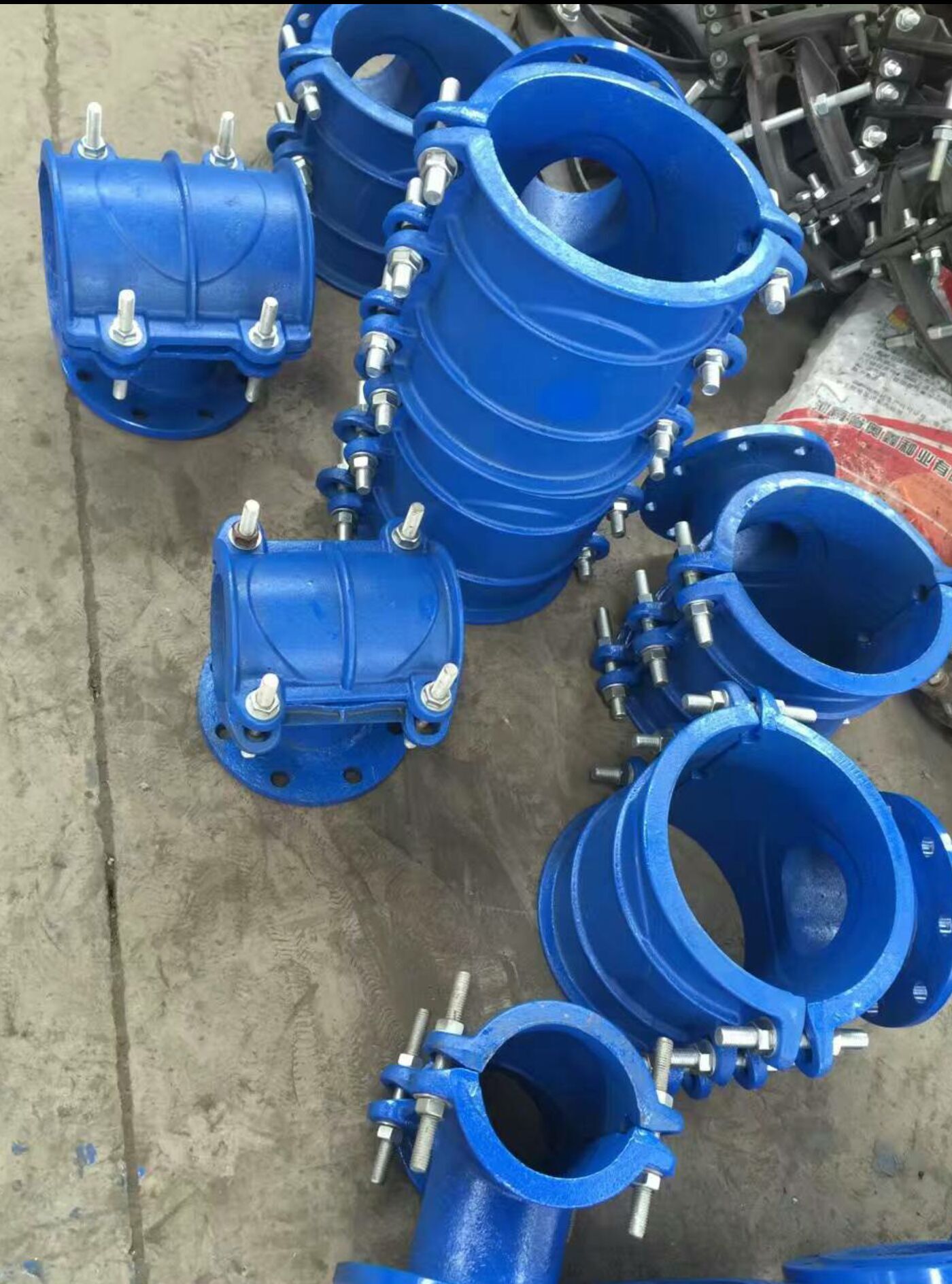 分水哈夫三通|PE管马鞍分水三通|塑料管开边三