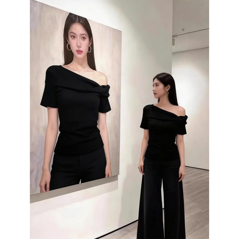 Plus-Size Hot Girl Black Twisted Short-Sleeve T-Shirt for Women, New Summer Design for Chubby Girls, Stylish and Slimming Off-Shoulder Top