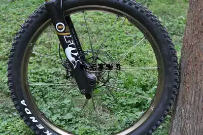 Crank Brothers whisk Ssge 2 whisk FR DH wheel set licensed box