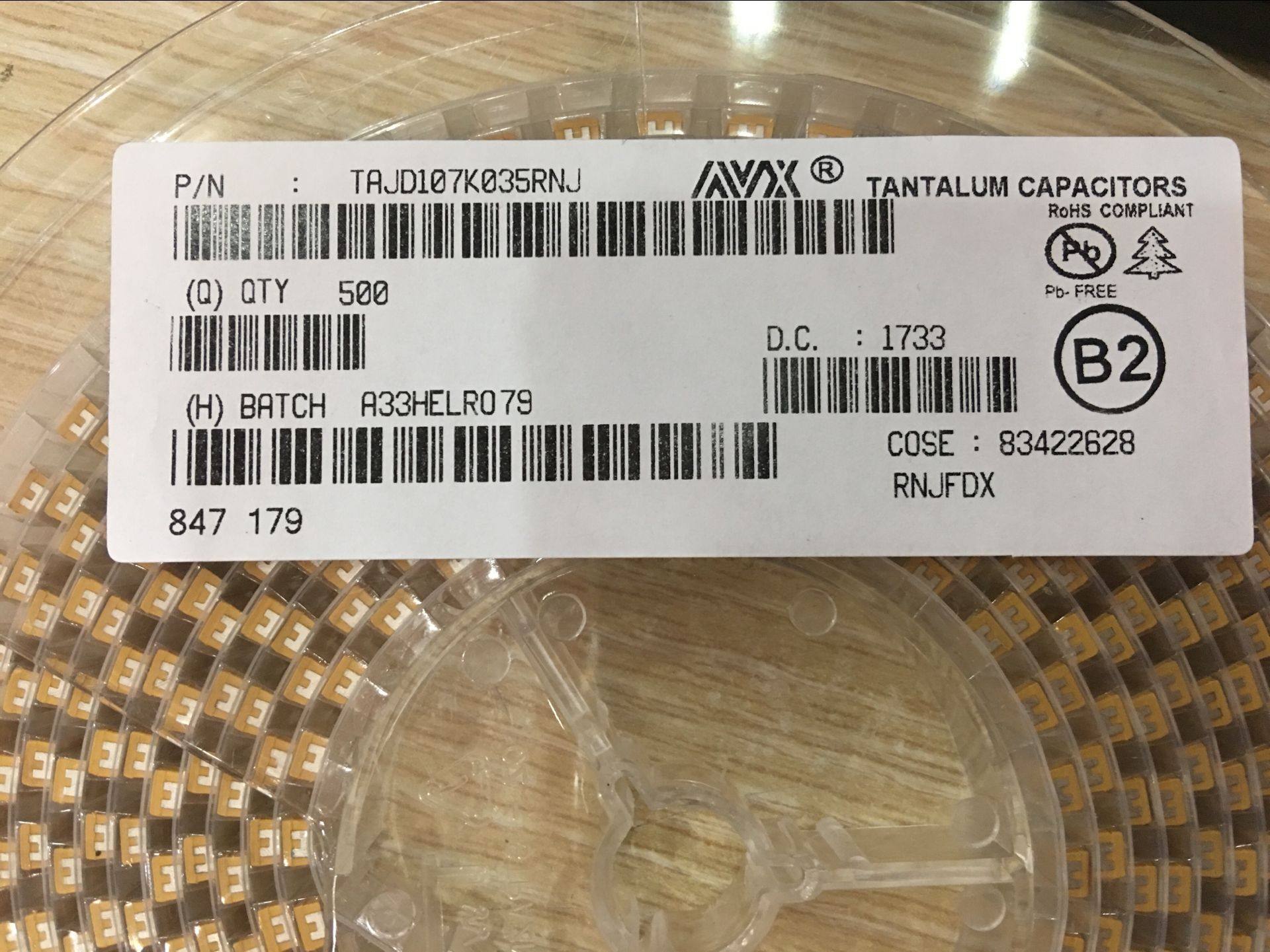 Tantalum capacitor AVX TAJD227K025R 25V 220UF 227E 7343 2917 D-Type 10%