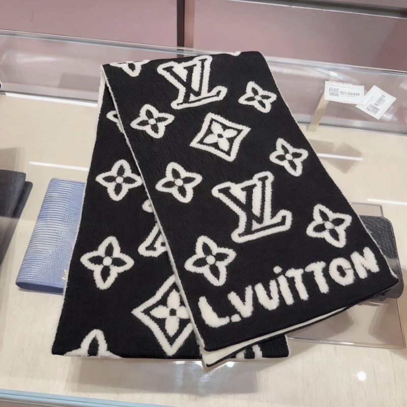 Louis Vuitton/Lv 25 New Blast Knitted Embossed Logo Wool Warm Scarf