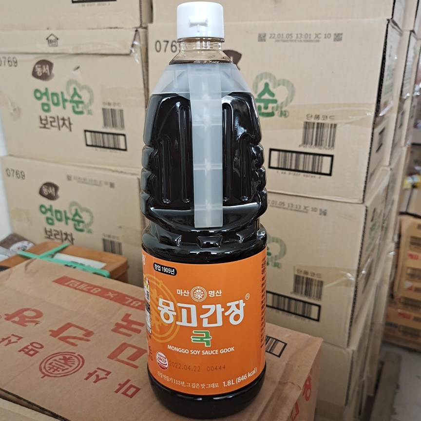 South Korea imported condiments, spices, Mongolian soup soy sauce, 1 5L real soy sauce, the following strips of Lamian Noodles soup soy sauce