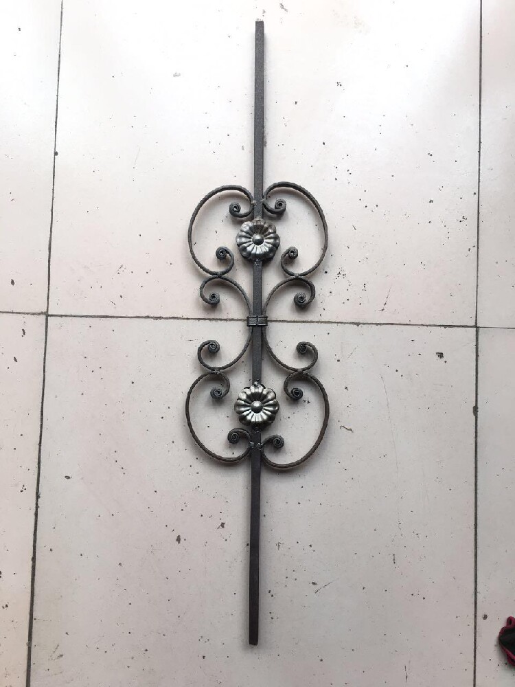 Stair flower European high-end villa personality stair flower large volume flower solid tube