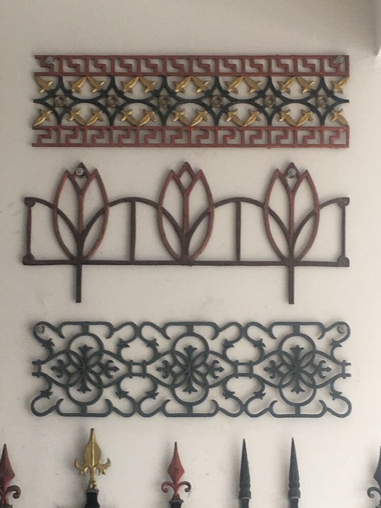 Personality European-style Art long version of Tieflower lawn flower door columns Welding flower specifications 1000 * 300