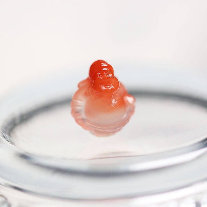 Raw ore southern red agate ice floating small god of wealth pendant pendant Su Gong pretty color cleverly carved cherry red high ice white without black crack