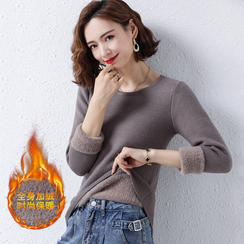 A new thicker warm sweater in a low - round collar in 2021 will be a new thicker - warm sweater