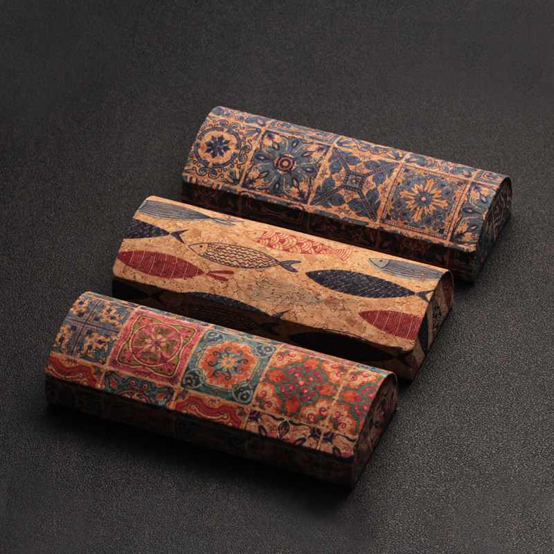 Original foreign trade pressure resistant ancient style cork mural retro literary personality portable men and women magnetic myopia glasses case