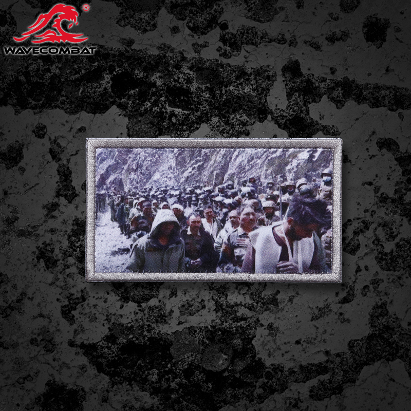 Wave Junts I play mud in the valley Clay Bale Super Fine Magic Sticker Morale Badge