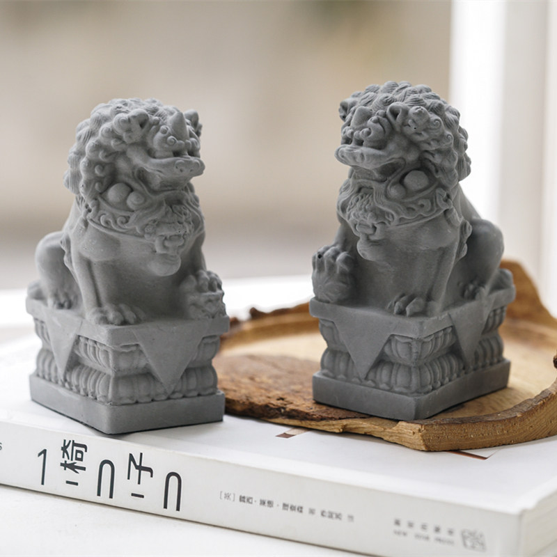 New Chinese style cement small stone lion pair of gatekeepers home traditional porch study home living room decoration ornaments