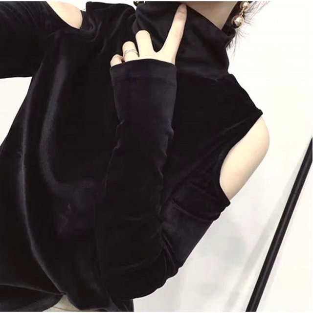 Gold velvet top women's long-sleeved bottoming shirt 2024 spring and autumn Korean style large size off-shoulder top feminine long-sleeved bottoming