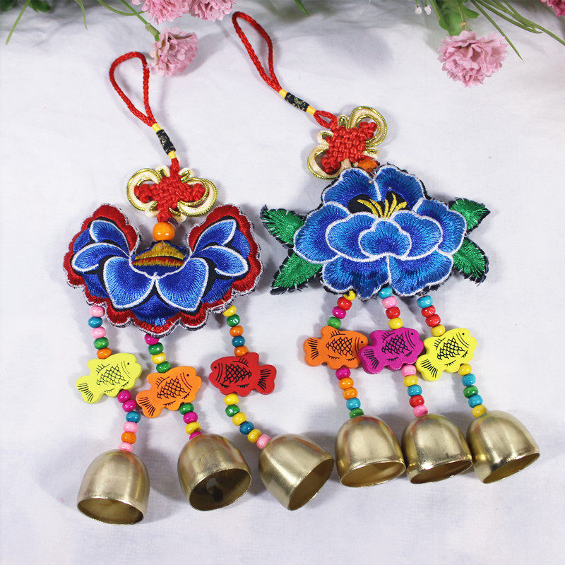 Double-sided flower embroidery decoration wind chime pendant Chinese knot lotus pendant New Year bell indoor car pendant