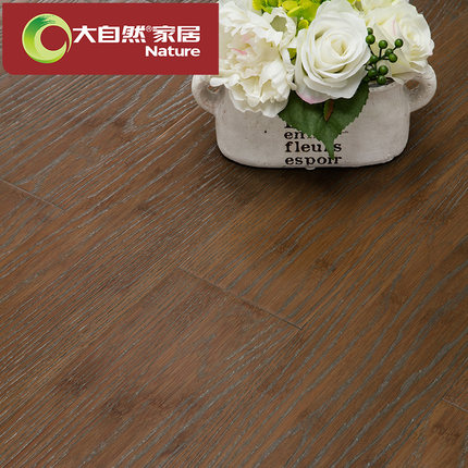 ����װ����Ȼ��ľ�ذ�15mm����ֱ��������ȸ֮�� ���֮��