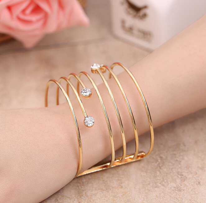 Châu Âu mới và Hoa Kỳ xu hướng thời trang cá tính bracelet bar hộp đêm DS ca sĩ DJ máy chủ hiệu suất đồ trang sức