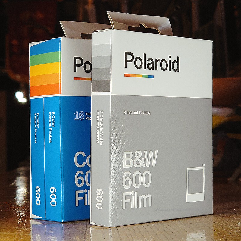 Polaroid 600 Black and White Color Instant Film Instant Print 690680Onestep200Itype