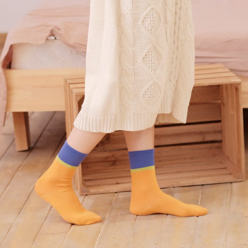 House confusion Shu Le jio rolling thick tube socks women's tide ins Korea Japanese pure cotton autumn and winter socks Lingge contrast color