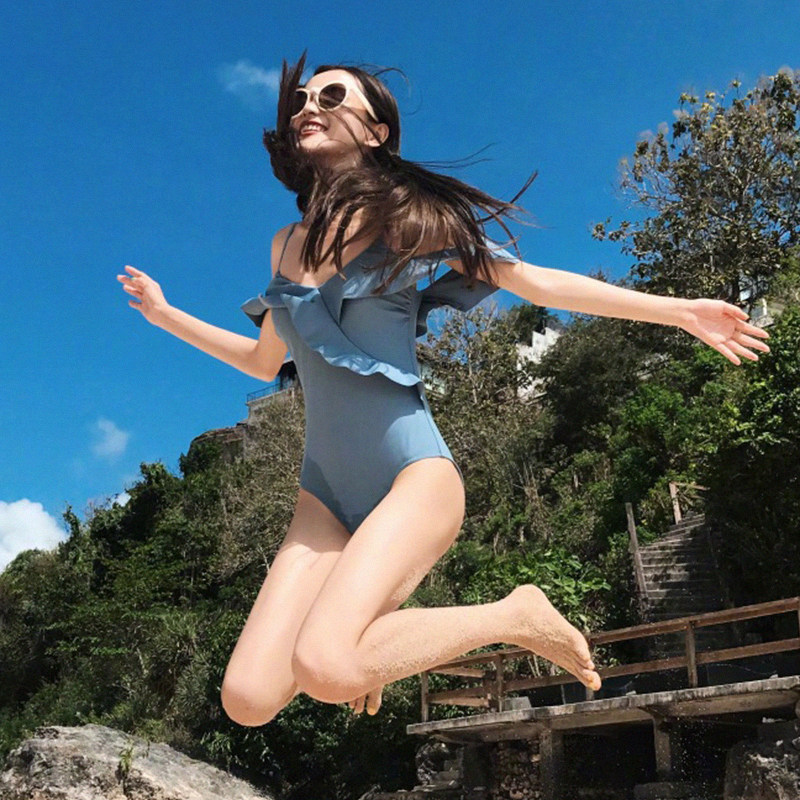 Swimsuit small frescoed lotus leaf side lined with sweet and small breast expats slim fit swimsuit woman