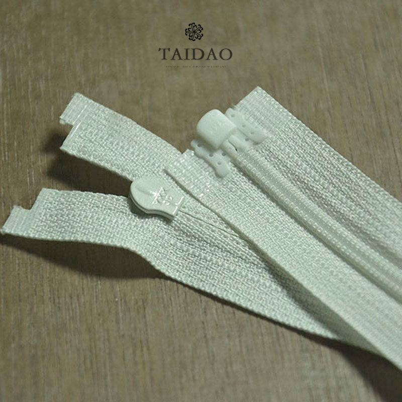 Color nylon laced dress Wedding Dress Dress Foreign Dress Short Skirt Open Tail Closure Resin Bracelet White Tie