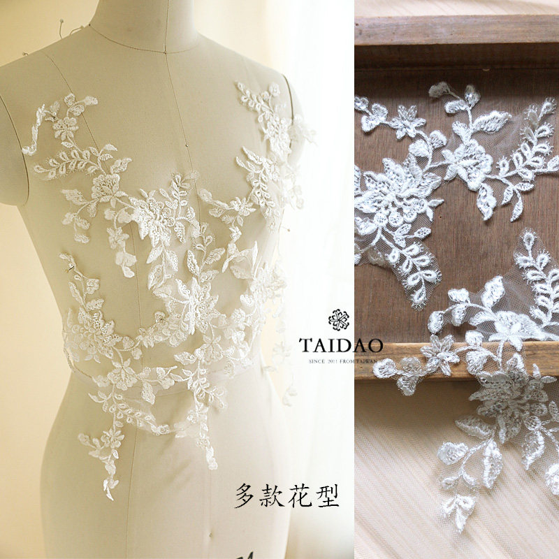 DIY handmade headwear accessories hollow car stock embroidery cloth stickers lace lace H102 ivory silver thread stickers flowers