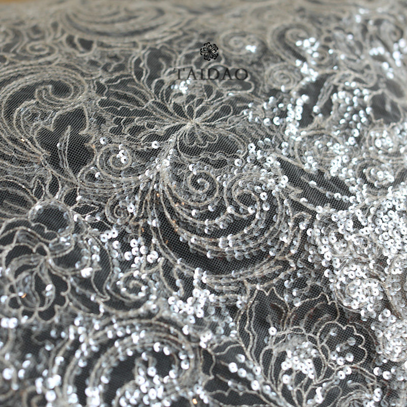 Taijima New Mesh Yarn Eurostyle Shiny Fish Scale Lace Embroidery Fabric Women's Clothing L306 Ivory White Sequel Fabric-Taobao